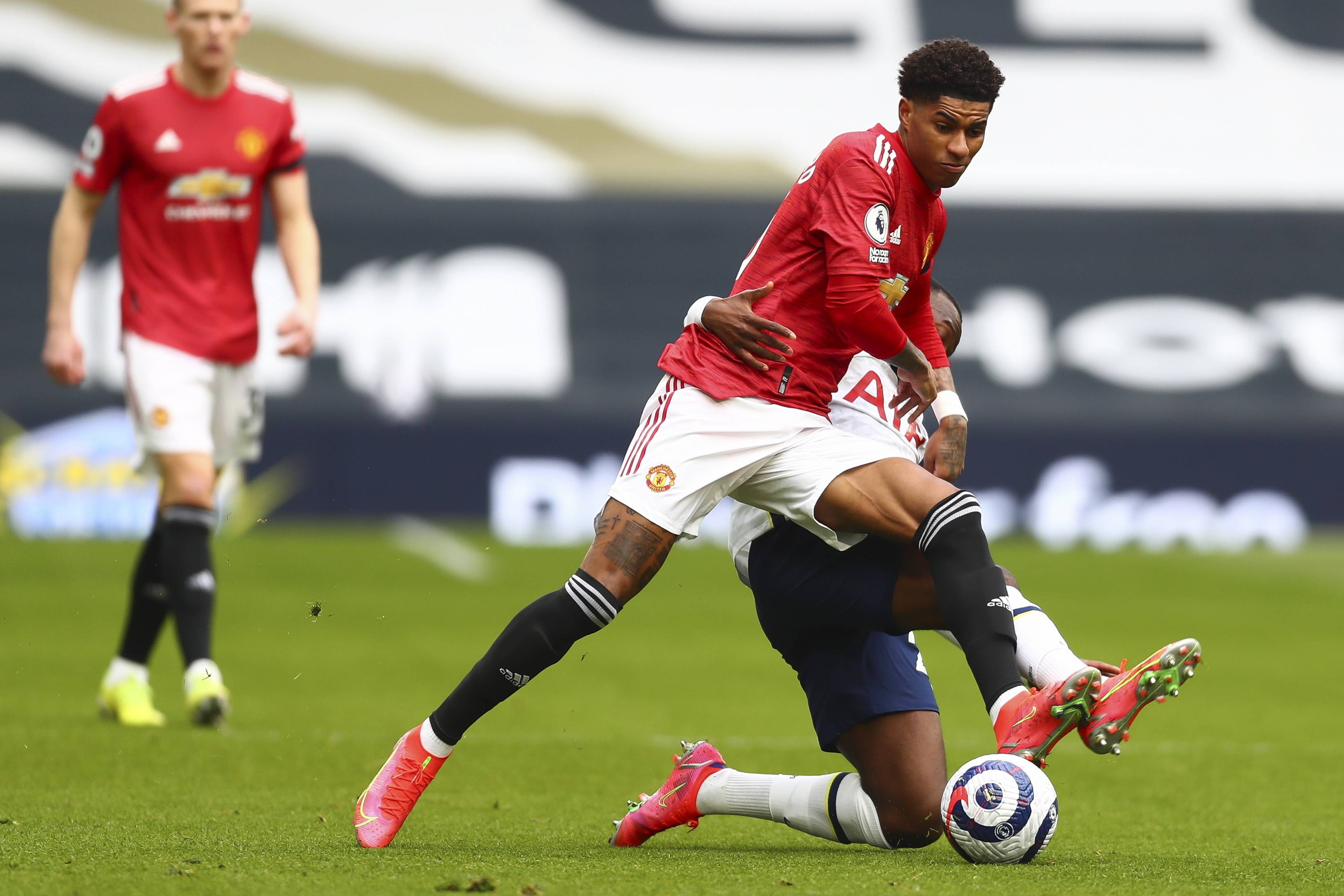 塞尔维萨深 塞尔维萨深